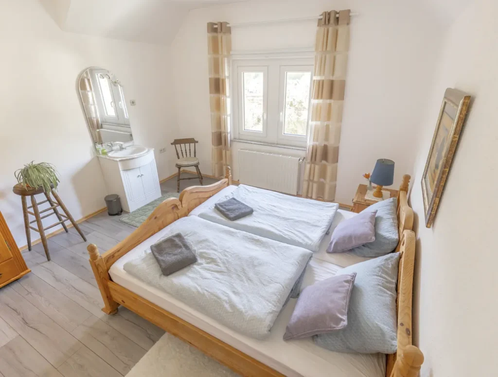 Haus Fumiko Obernhof Lahn - Doppelzimmer - 3a